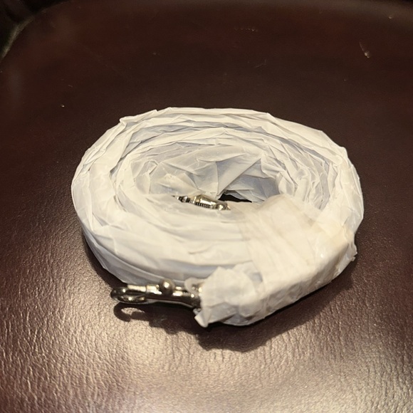 NWOT Danier Leather Crossbody Wallet - Picture 13 of 14